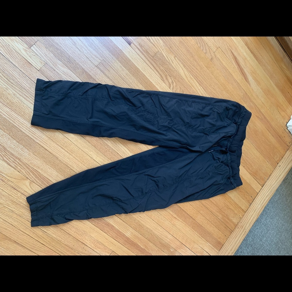 Lululemon black jogger pants